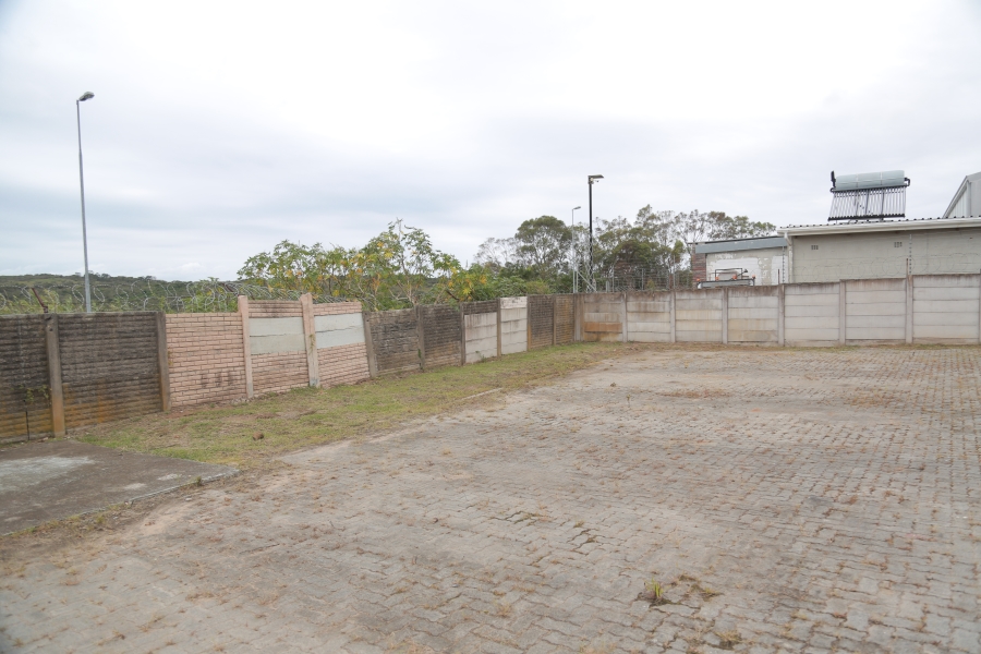 To Let commercial Property for Rent in Beacon Bay North Eastern Cape